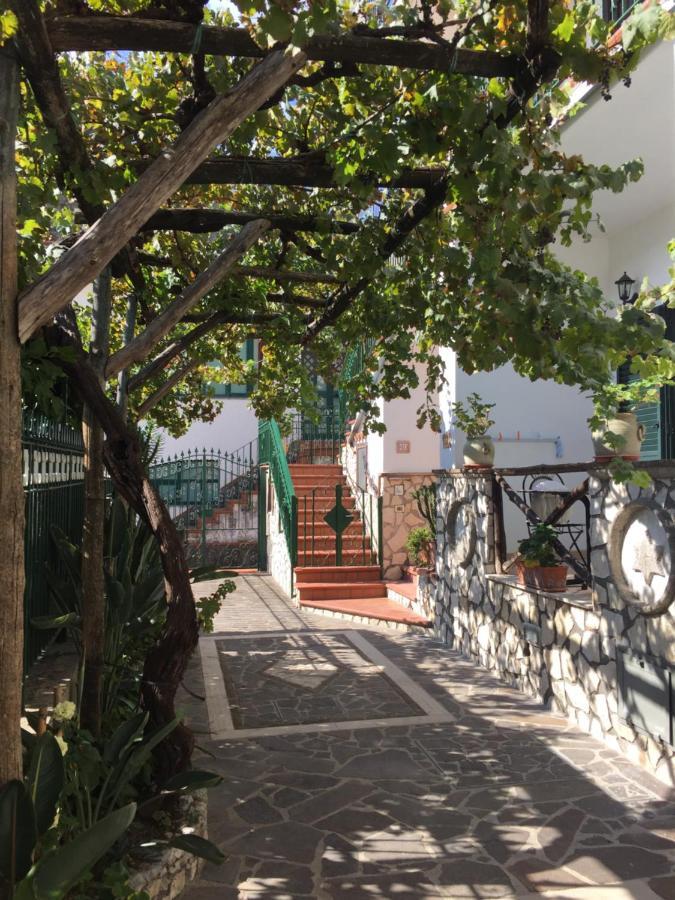 Residenza Antico Borgo Del Pozzo Aparthotel Tramonti Exteriör bild